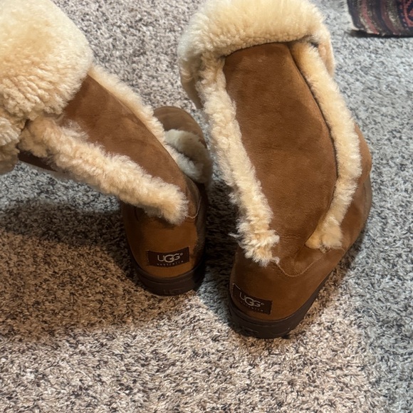 UGG Tan Shearling-Lined Winter Boots - Picture 3 of 15